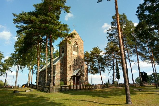 Die Kirche in Stirniai