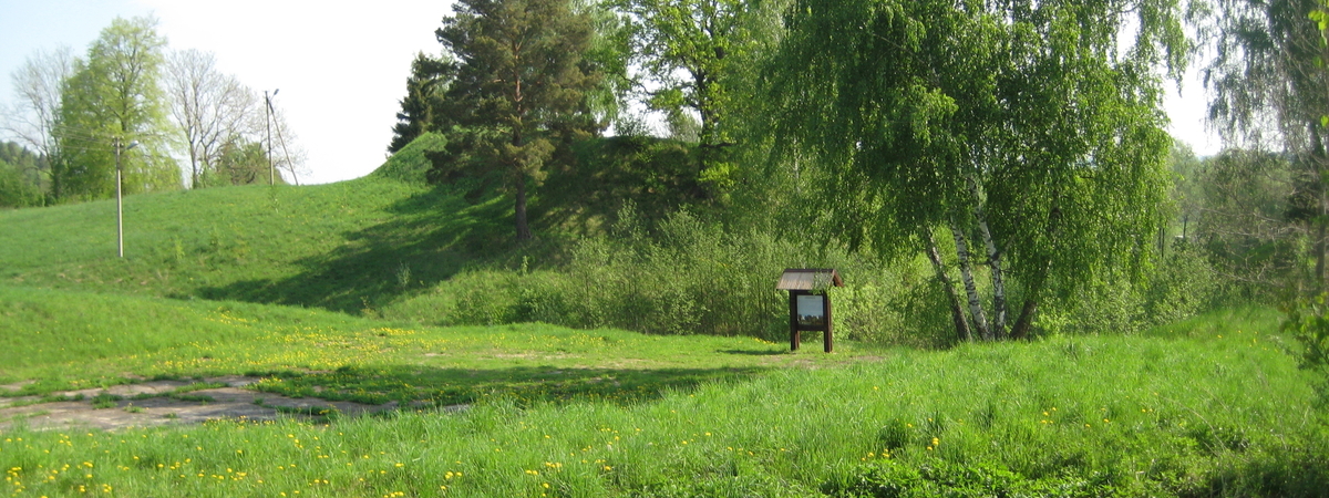  Narkūnai mound with anteroom and settlement