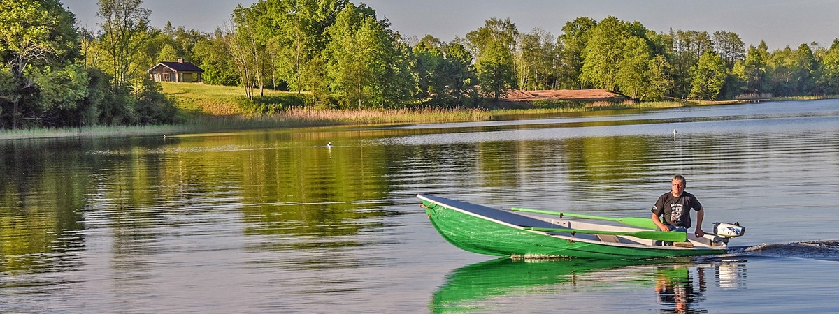 Rental of paddle boats and gasoline powered boats