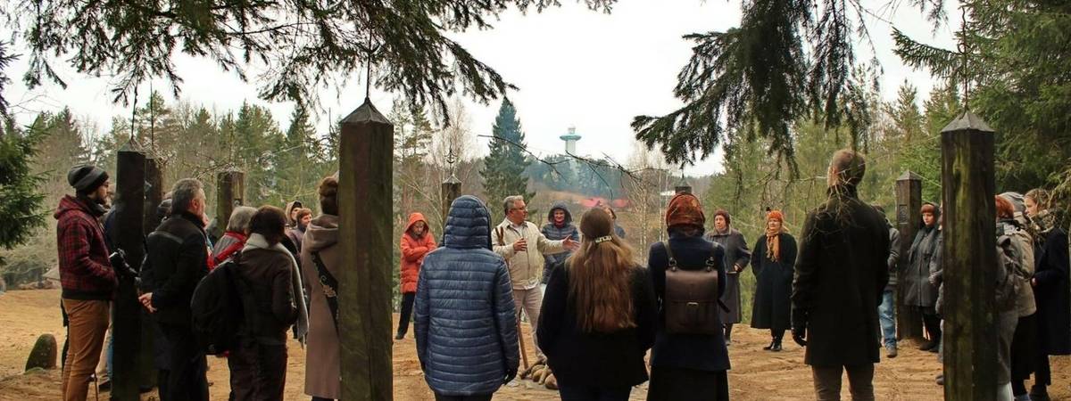 Ethnographic homestead and skylight observatory educational programs 
